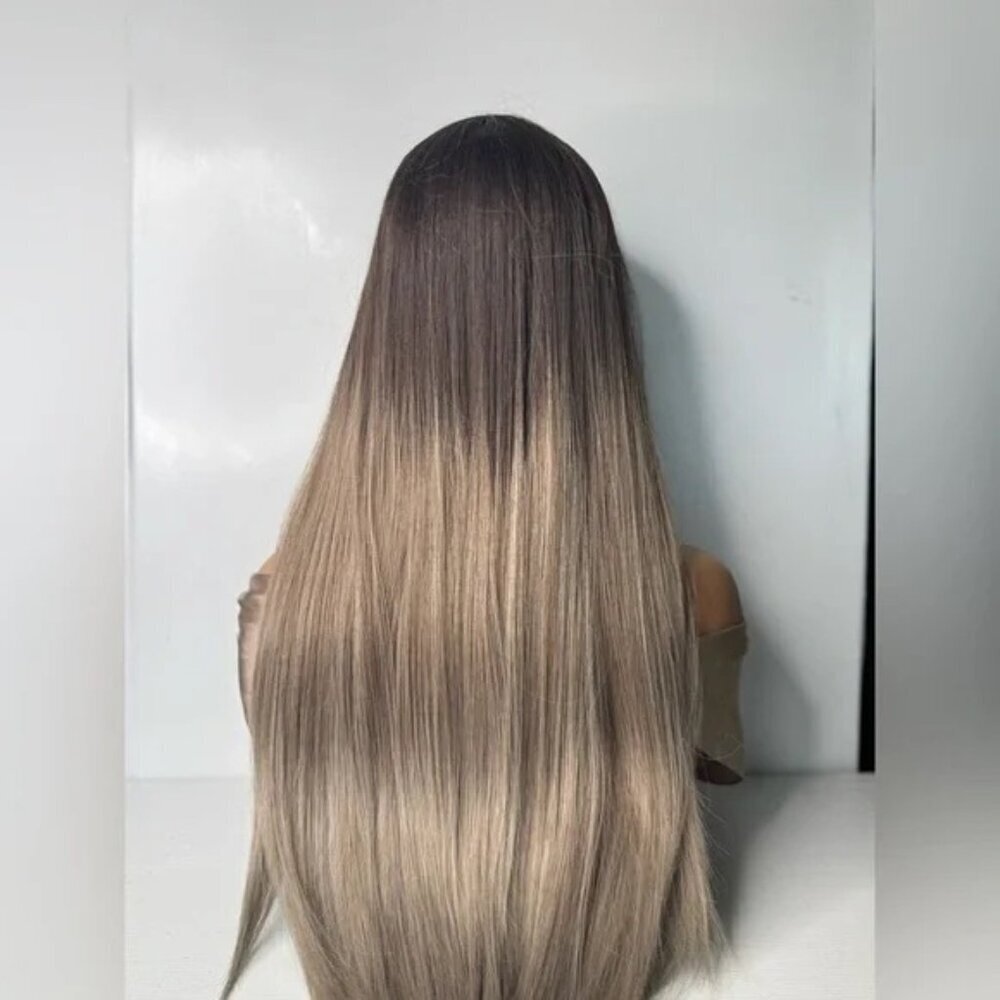 Light Ash Blonde Balayage Brown Roots long Hair Wig with Bangs 28 in Realistic - Picture 5 of 9